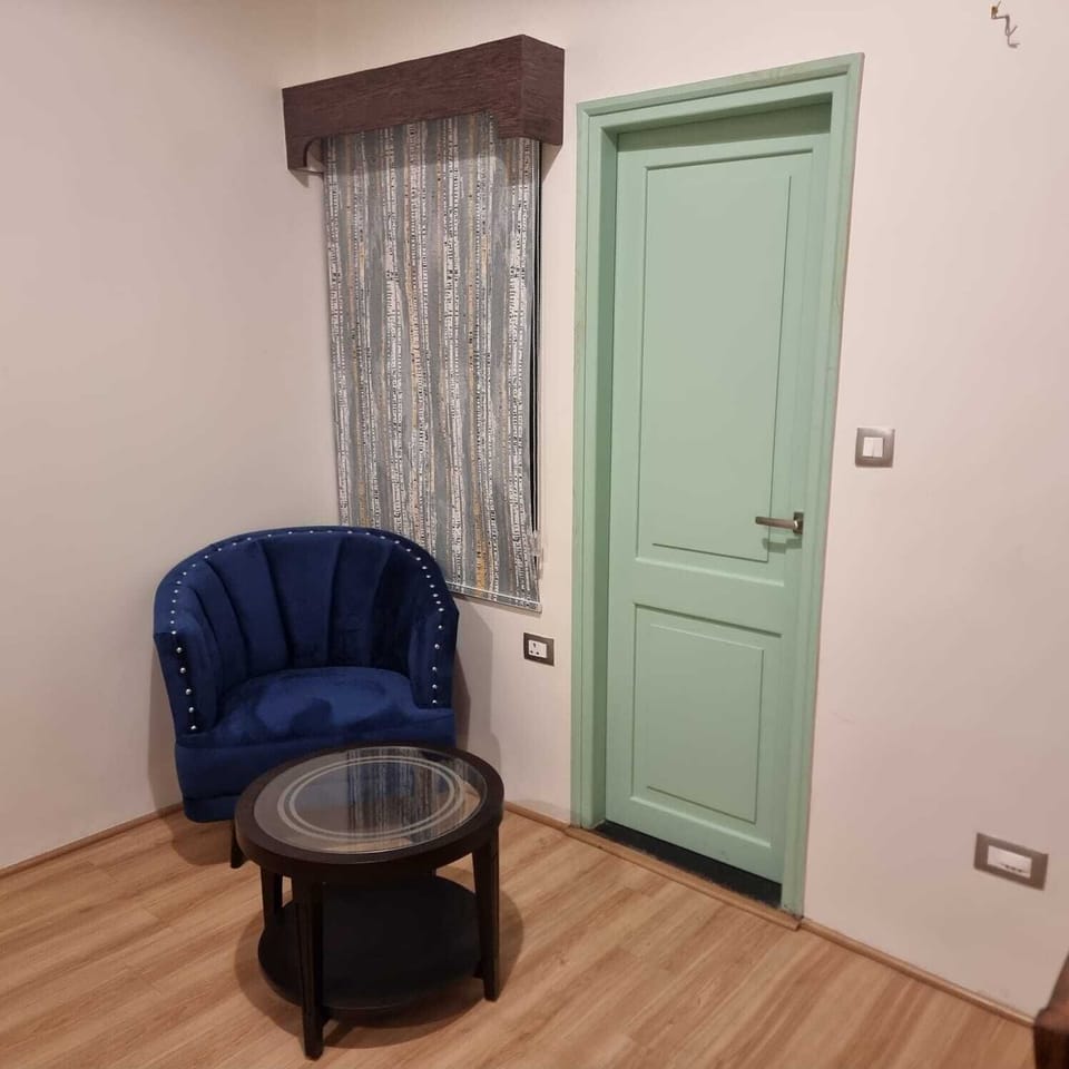 1 bedroom, soundproofing