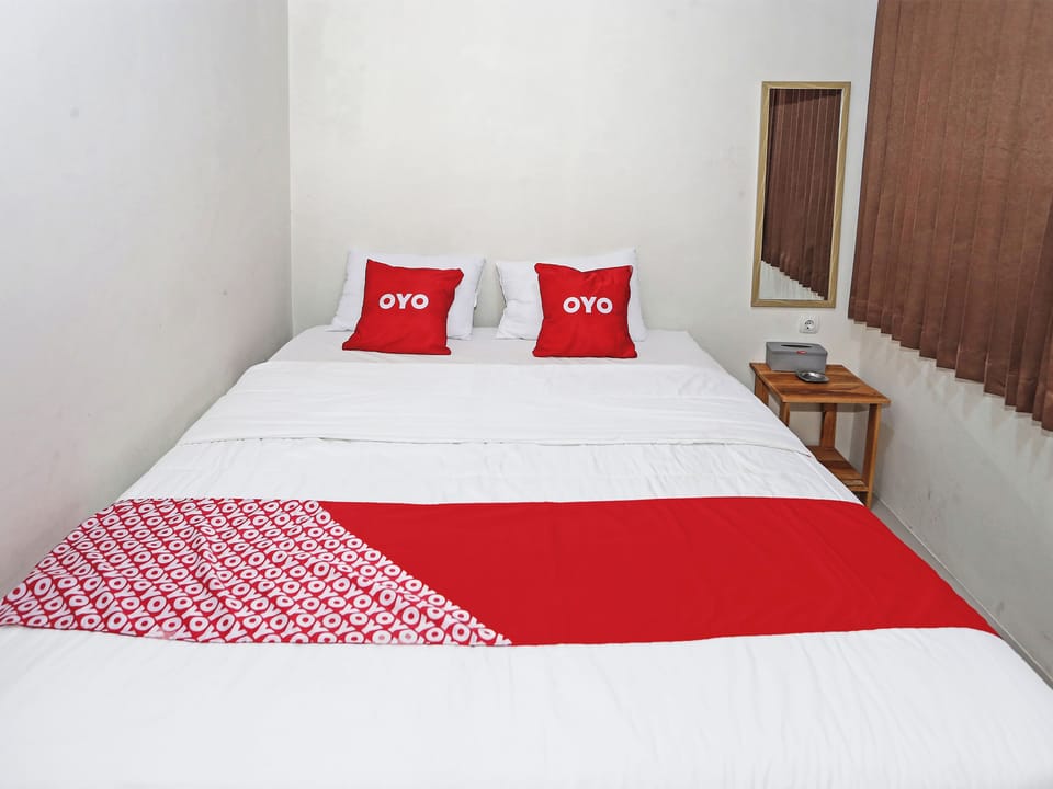 Standard Double Room | Free WiFi, bed sheets