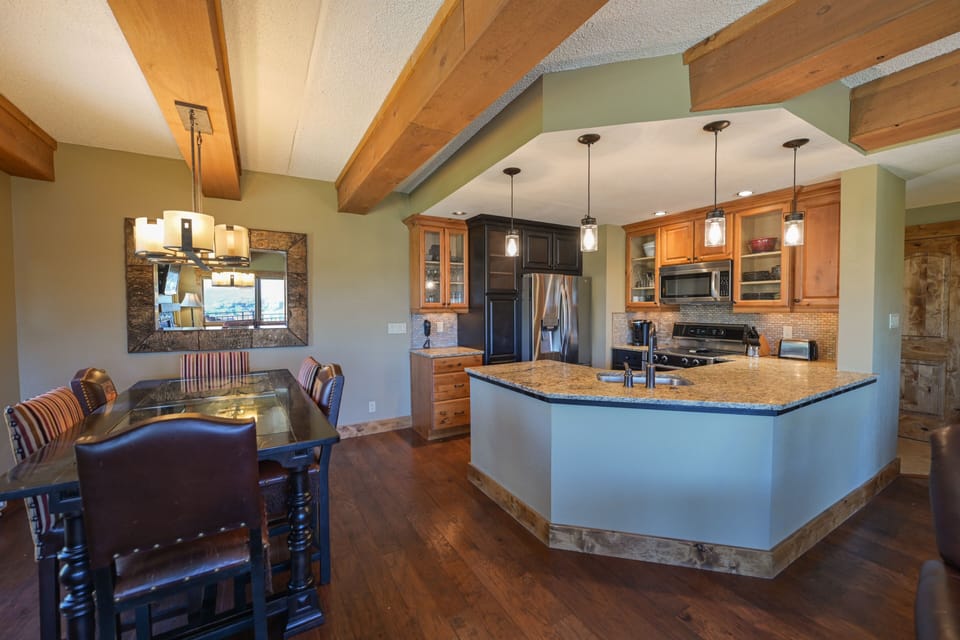 Condo, 2 Bedrooms | Private kitchen | Coffee/tea maker, toaster