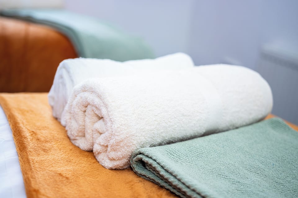 House | Bathroom amenities | Combined shower/tub, deep soaking tub, hair dryer, towels
