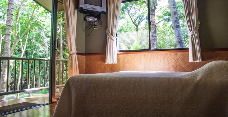 Casa del Arbol (1-2 pax)  | 2 bedrooms, in-room safe, bed sheets