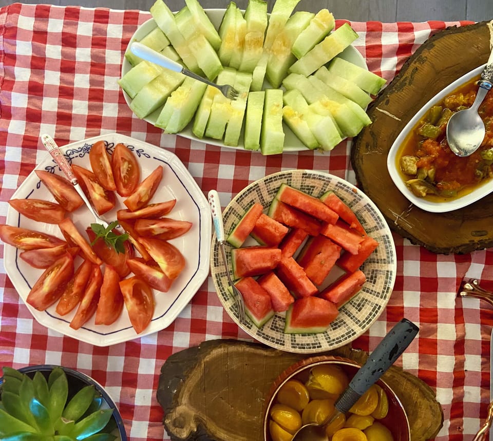 Daily local cuisine breakfast for a fee