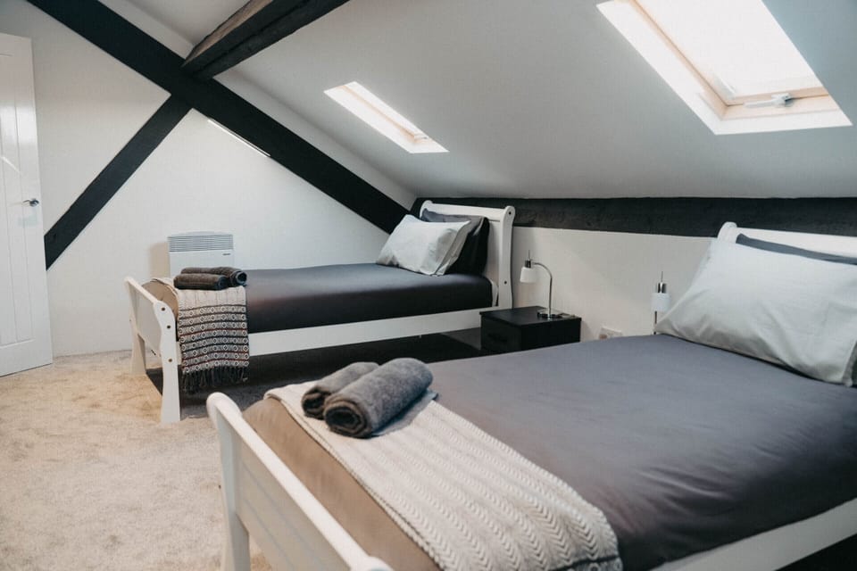 Signature Penthouse, Private Bathroom (Penthouse) | Iron/ironing board, free WiFi