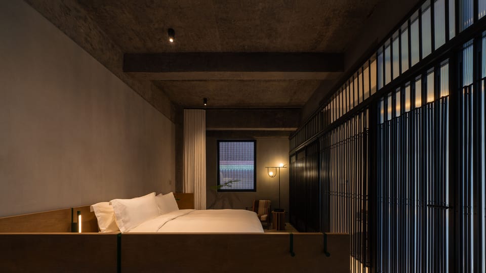 Design Room, 1 King Bed, City View | Premium bedding, down comforters, memory foam beds, minibar