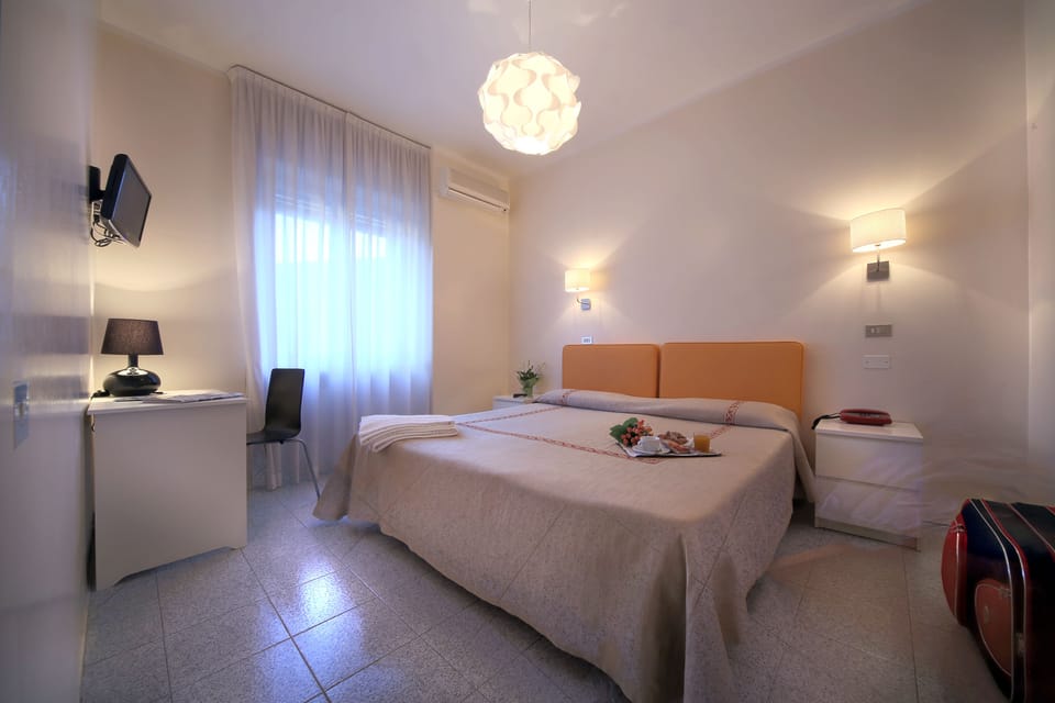 In-room safe, desk, cribs/infant beds, free WiFi