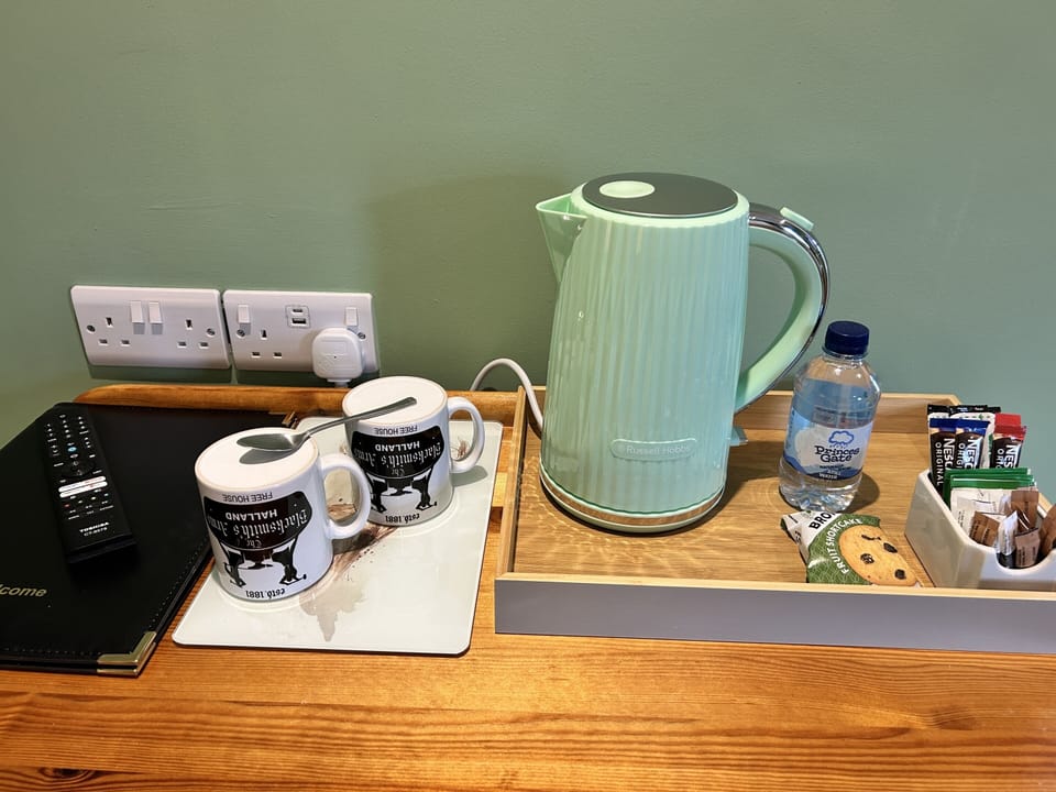 Superior Double Room, Ensuite (Ground Floor) | Iron/ironing board, free WiFi, bed sheets