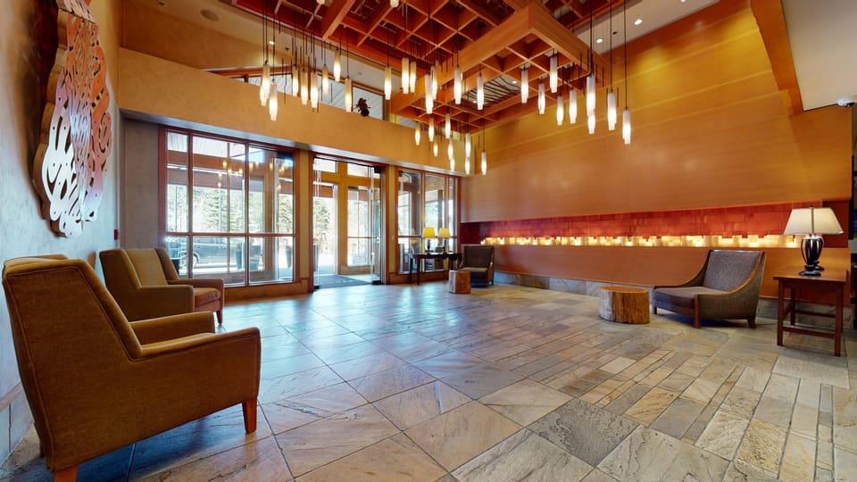 Studio | Lobby