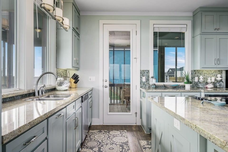 House, 4 Bedrooms | Private kitchen | Coffee/tea maker, fridge, toaster