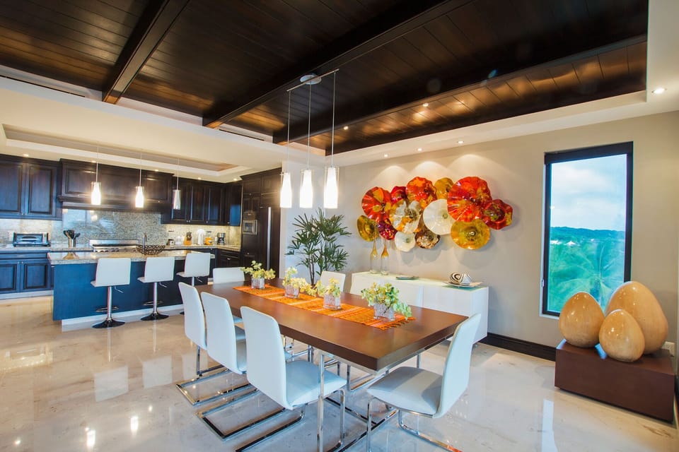 4 bedrooms, WiFi (free)