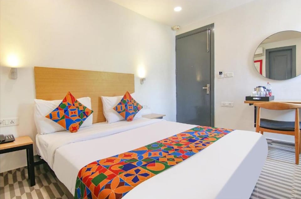 1 bedroom, desk, free WiFi, bed sheets