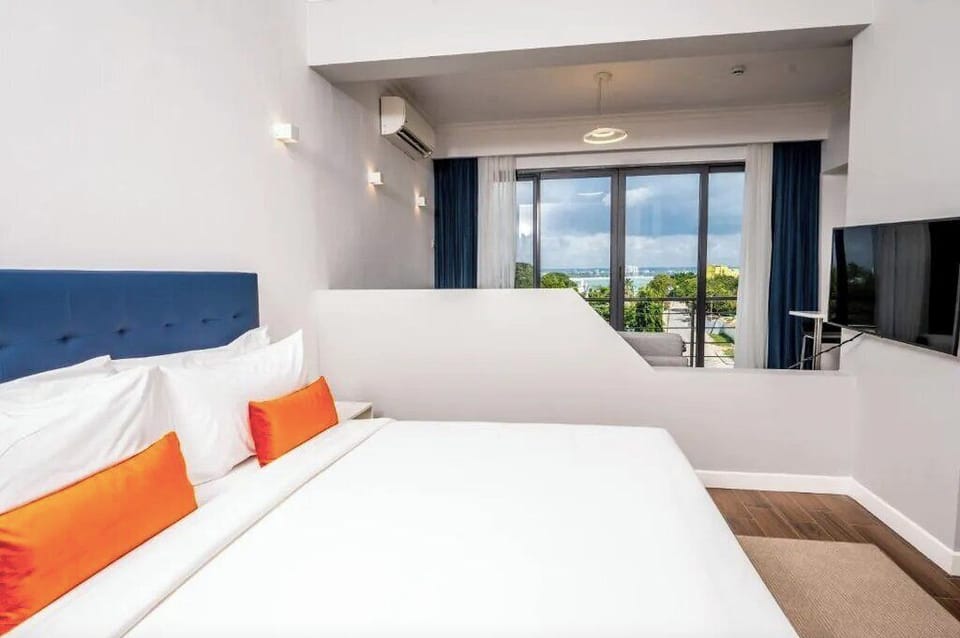 Deluxe Suite | Premium bedding, individually decorated, individually furnished