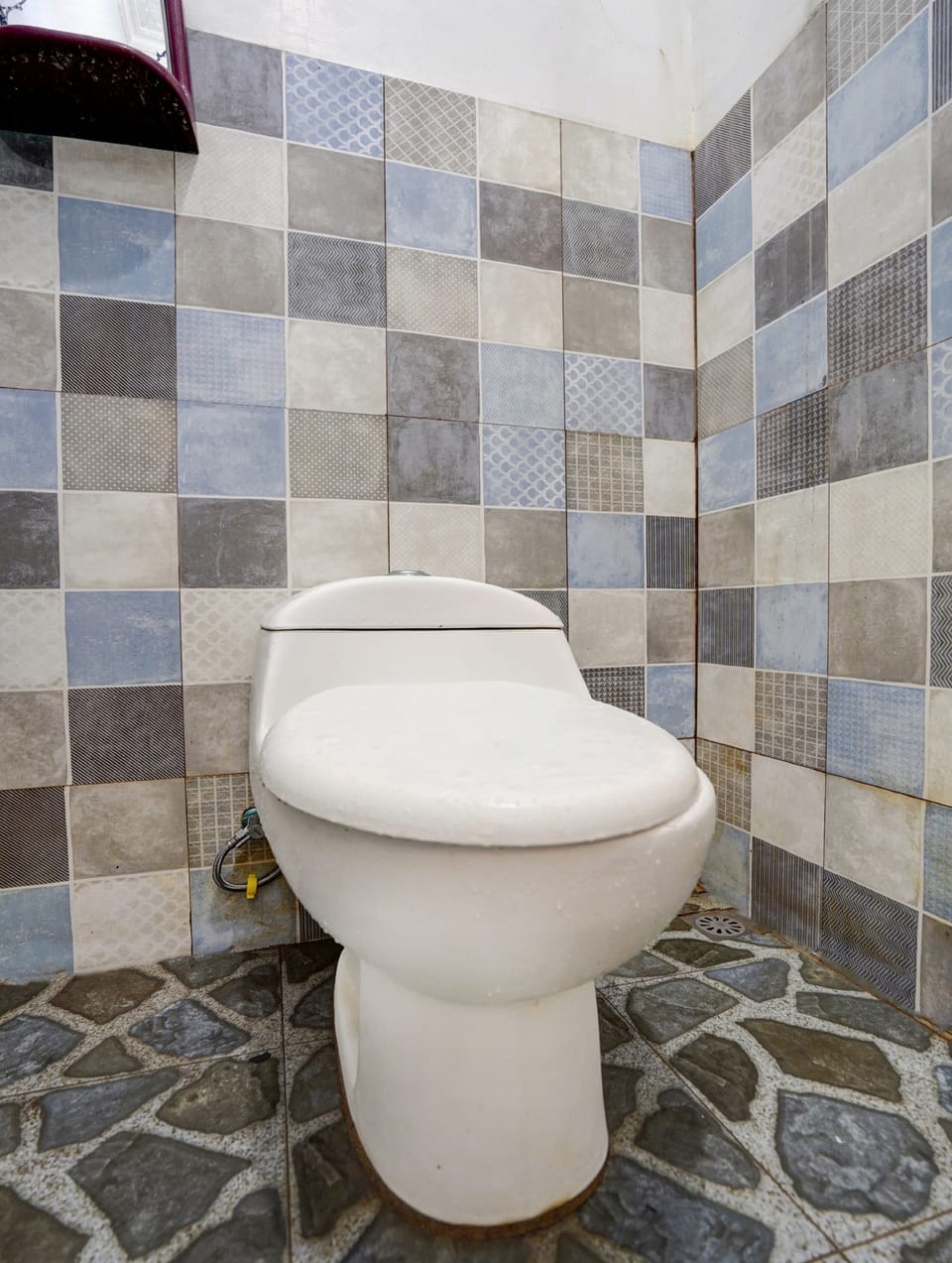 Standard Double Room | Bathroom | Shower, towels