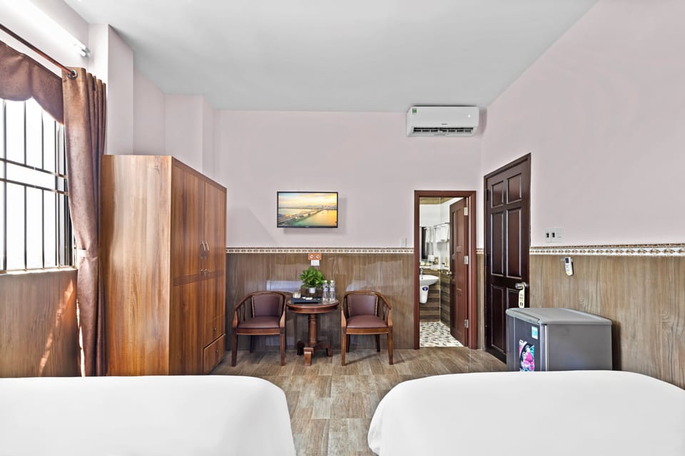 Basic Quadruple Room | Desk, WiFi (free), bed sheets
