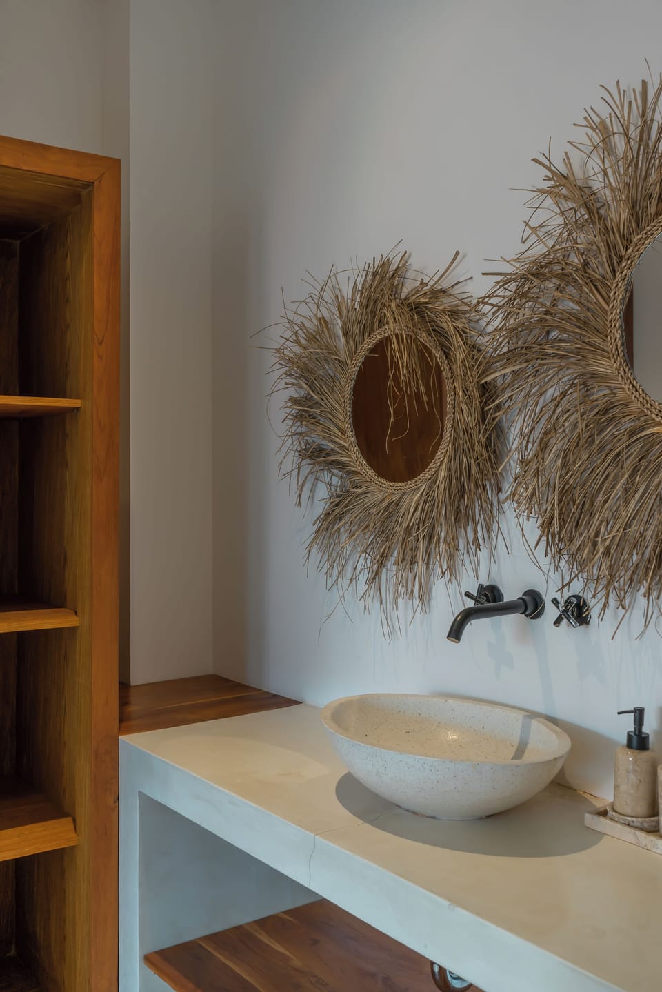 Deluxe Villa | Bathroom