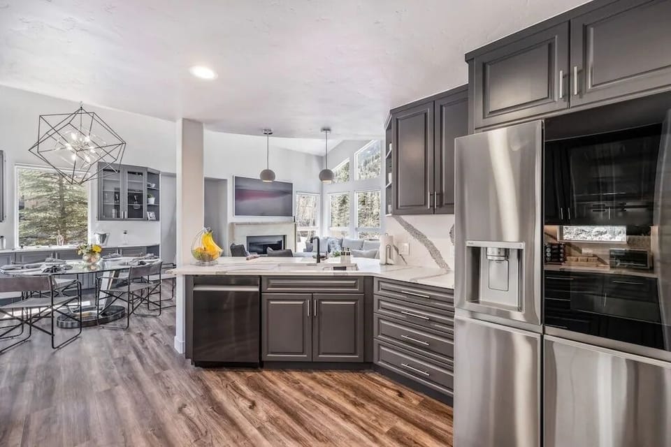 Duplex, 4 Bedrooms | Private kitchen | Coffee/tea maker, fridge, oven, toaster