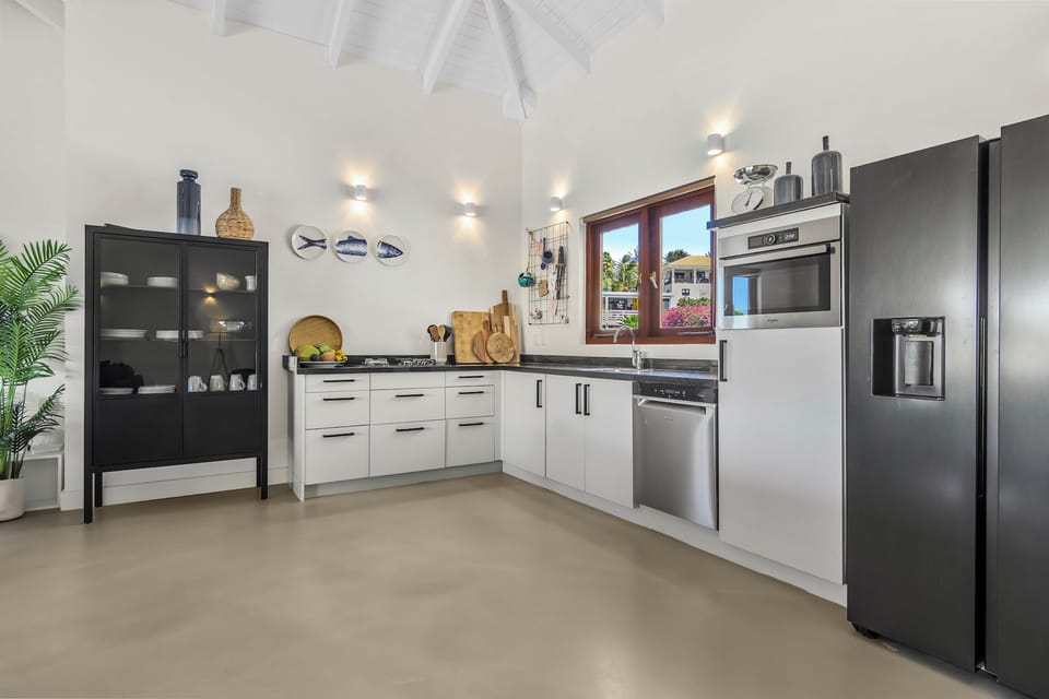 Villa, 5 Bedrooms, Private Pool, Garden View | Interior