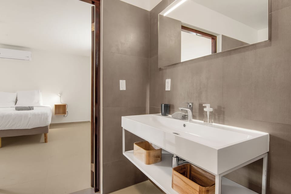 Luxurious Villa Blou, Steps From Beach Jan Thiel Villa in Jan Thiel