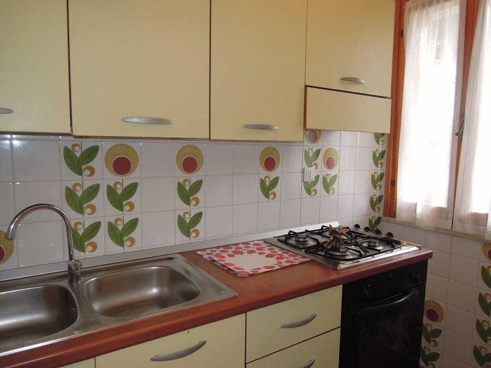 Apartment, 2 Bedrooms, Patio, Garden View | Interior