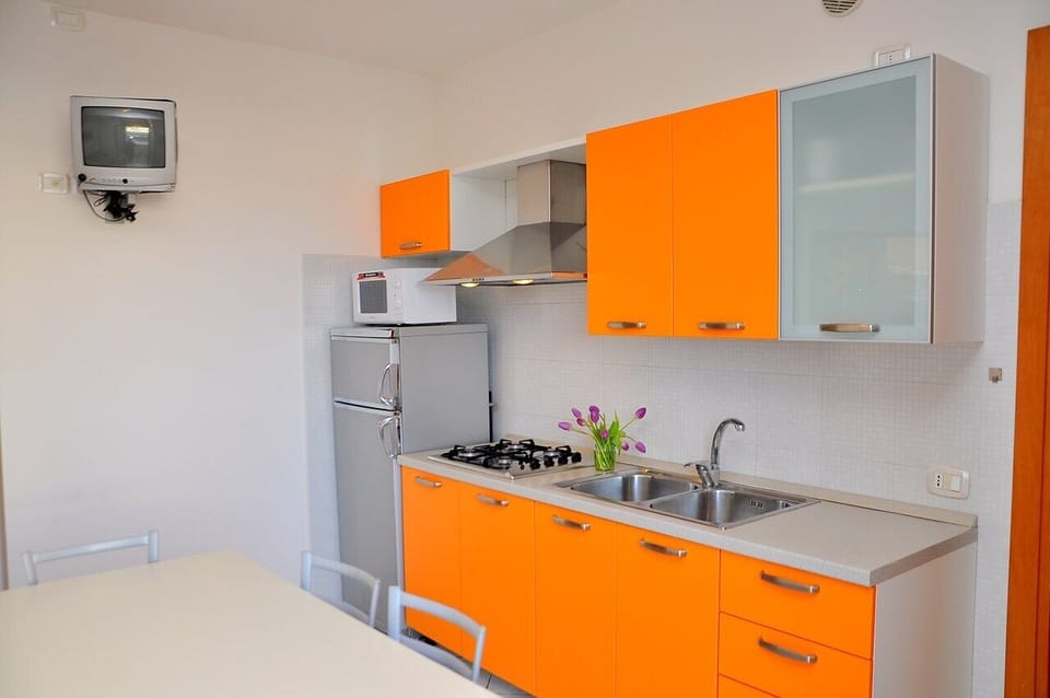 Apartment, 1 Bedroom, Balcony, Ocean View | Interior