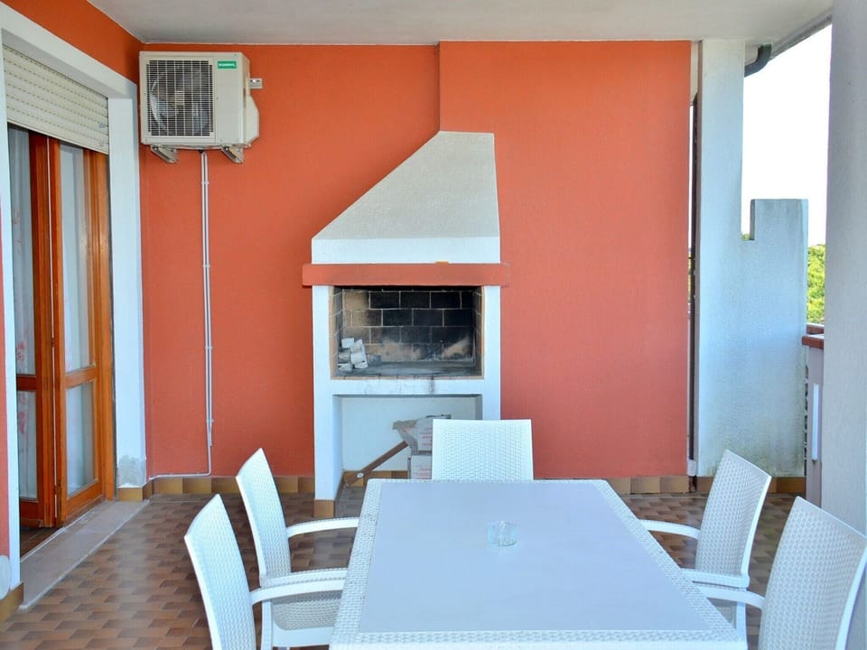 Apartment, 2 Bedrooms, City View | BBQ/picnic area