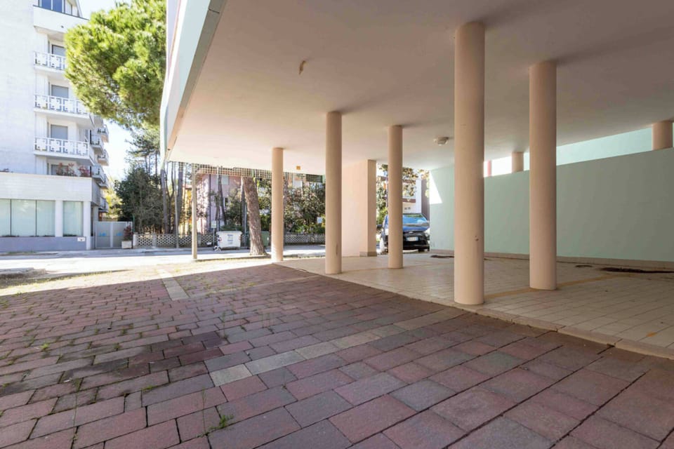 Apartment, 2 Bedrooms | Property grounds