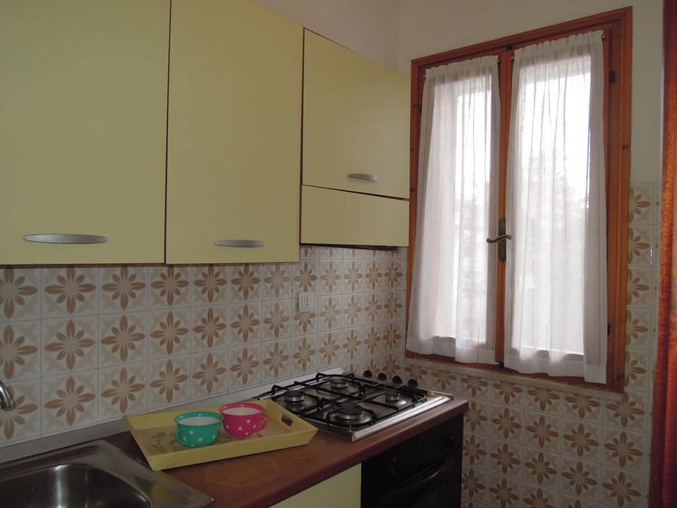 Apartment, 2 Bedrooms, Balcony, Garden View | Interior