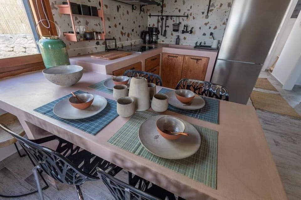 Apartment, 1 Bedroom, Balcony | Interior