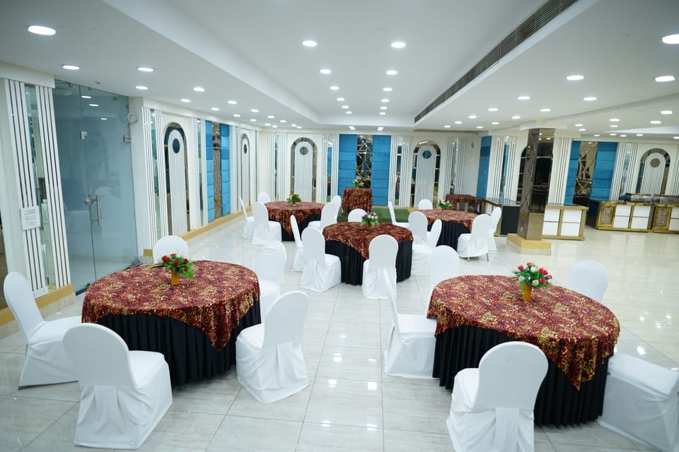 Golden Hut Derabassi Hotel in Punjab, India
