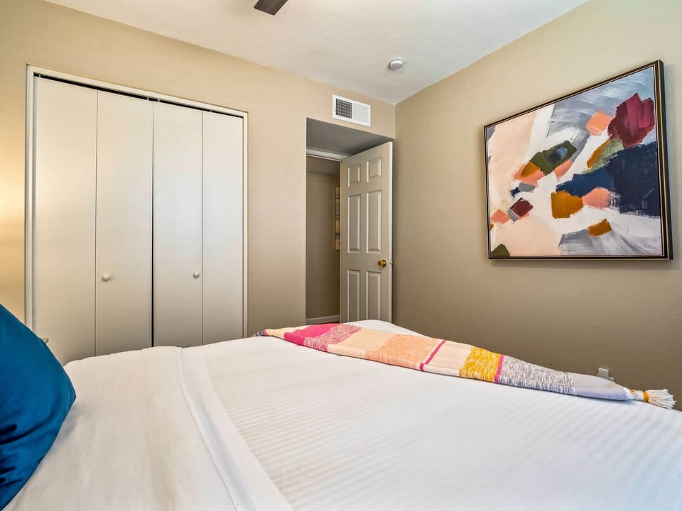 House, Multiple Beds, Pool Access, Pool View (Willows Rest Retreat) | 4 bedrooms, individually decorated, individually furnished, bed sheets