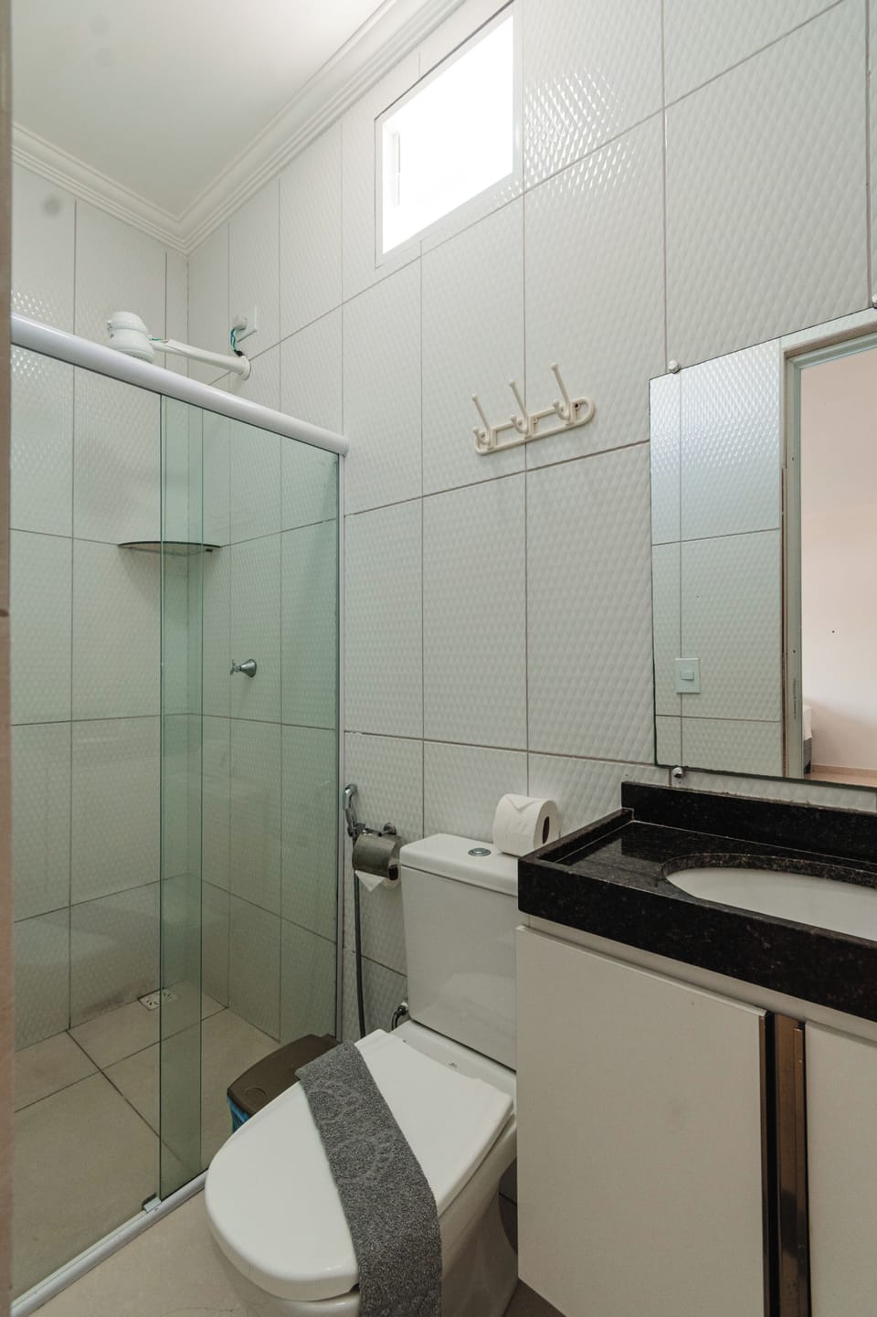 Family Room | Bathroom | Shower, hair dryer, towels