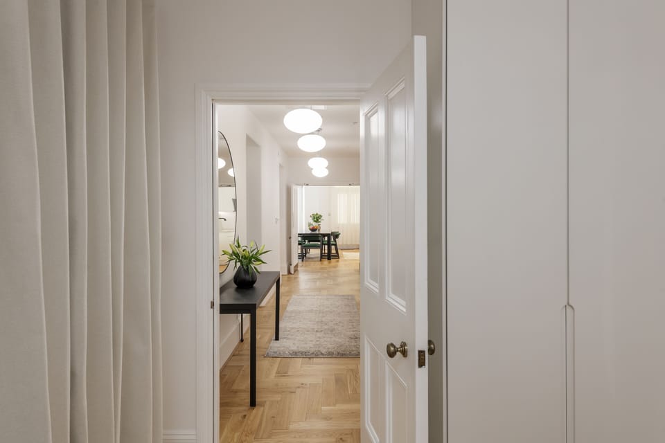 Premium Apartment | Living area | 55-inch LED TV with cable channels, heated floors