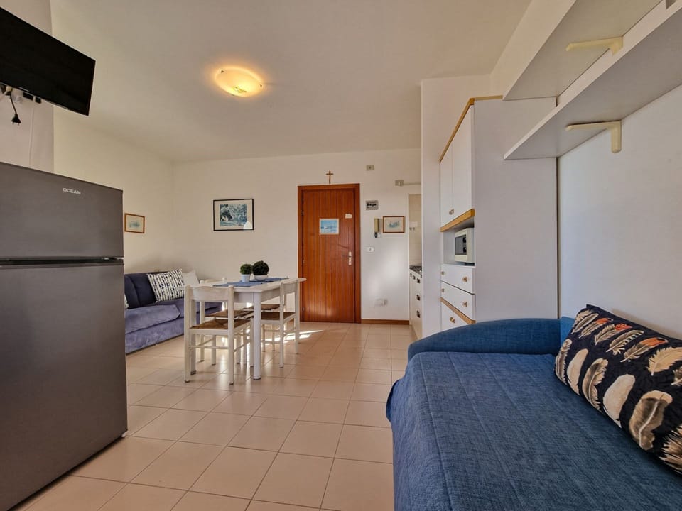 Studio, Balcony, Ocean View | Living room