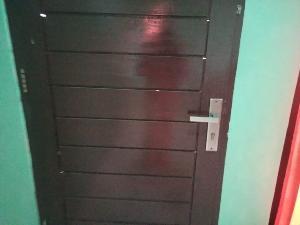 Double Room | Laptop workspace, WiFi (free), bed sheets
