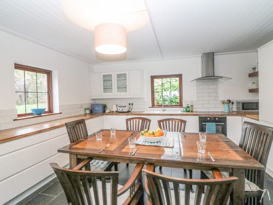 Cottage | Interior