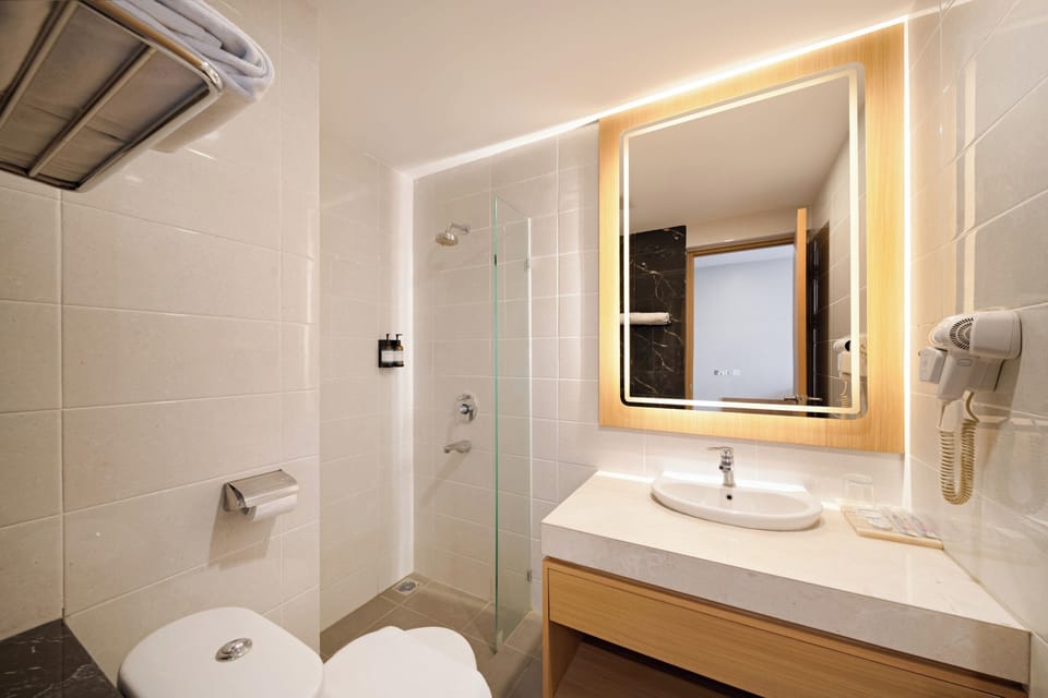 In-room safe, desk, soundproofing, WiFi (free)