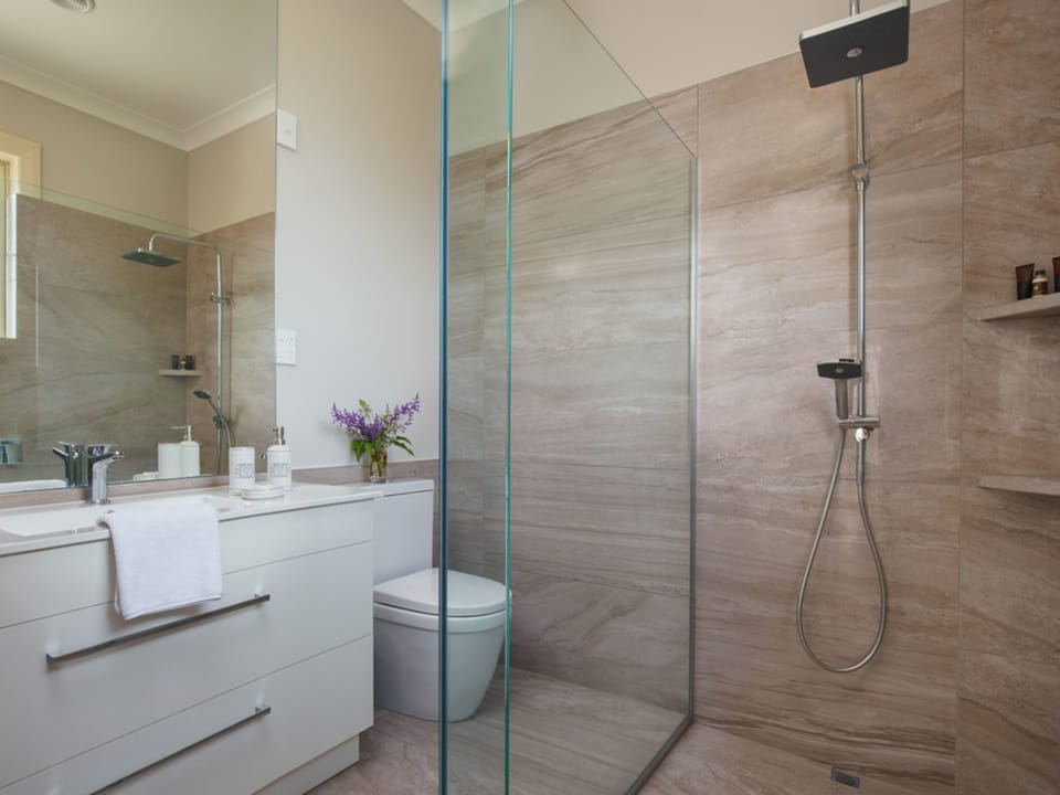 Shower, free toiletries, hair dryer, bathrobes