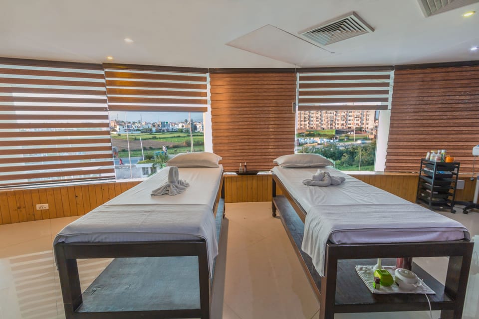 Pride Premier Solitaire Dehradun Hotel in Dehradun
