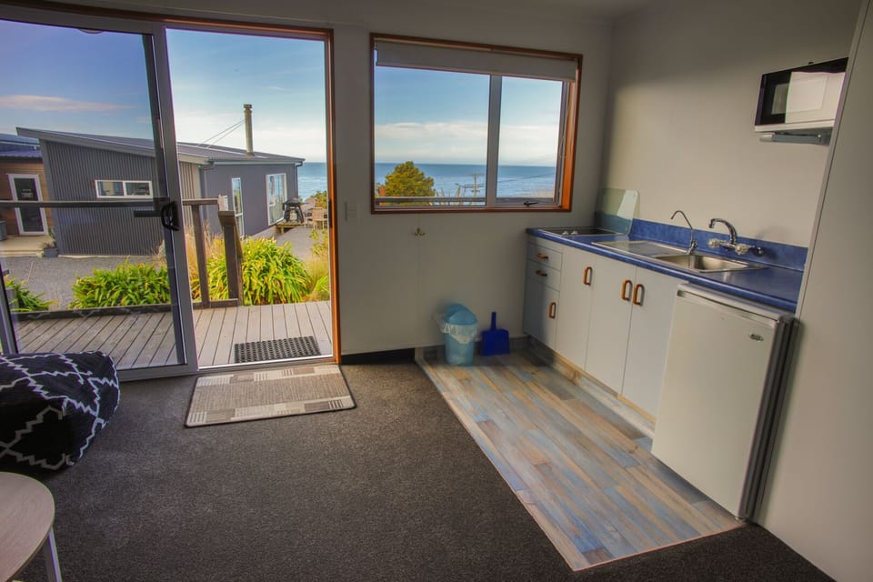Superior Twin Studio | Private kitchen | Fridge, microwave, coffee/tea maker, electric kettle