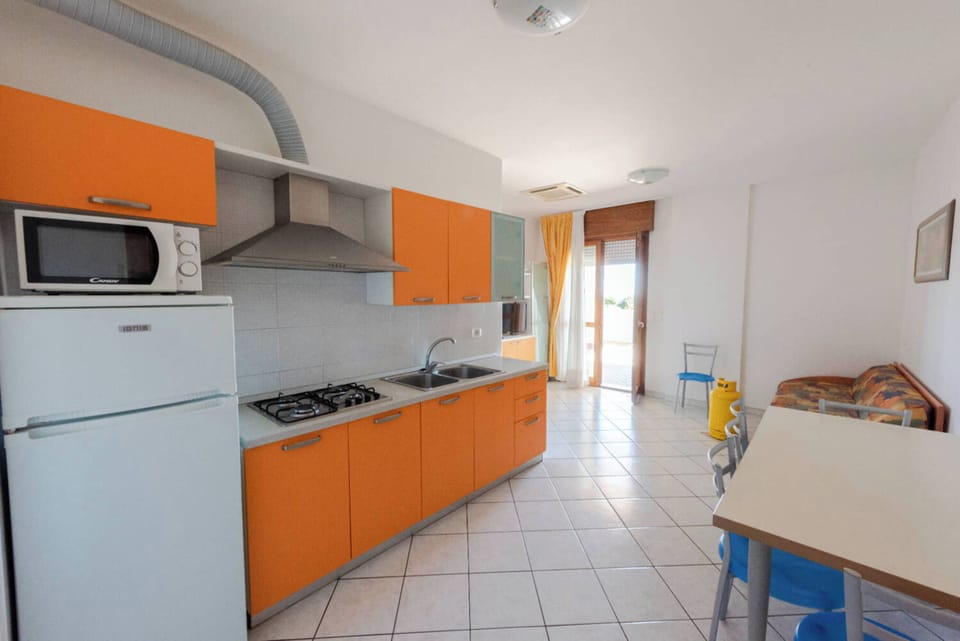 Apartment, 2 Bedrooms, Balcony, Ocean View | Interior