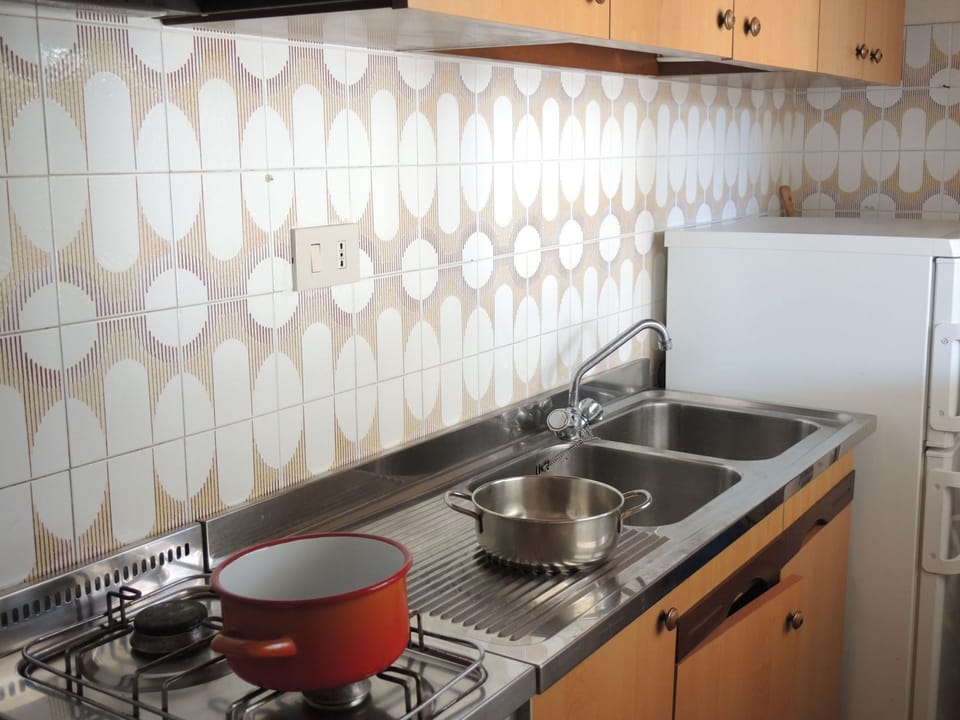 Apartment, 2 Bedrooms, Balcony, City View | Interior