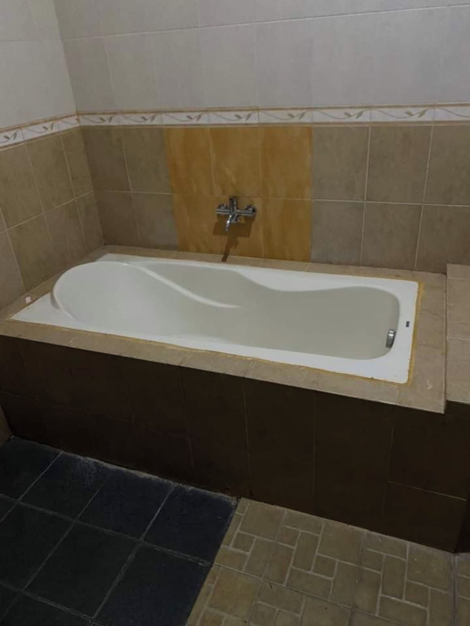 Standard Double Room | Bathroom