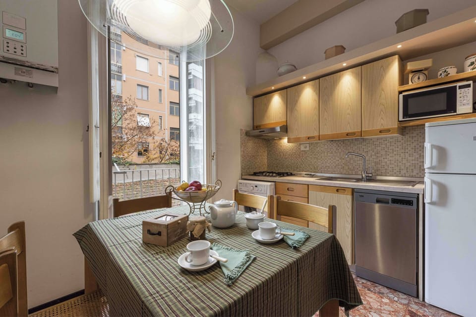 Classic Apartment | Private kitchen | Fridge, microwave, stovetop, dishwasher