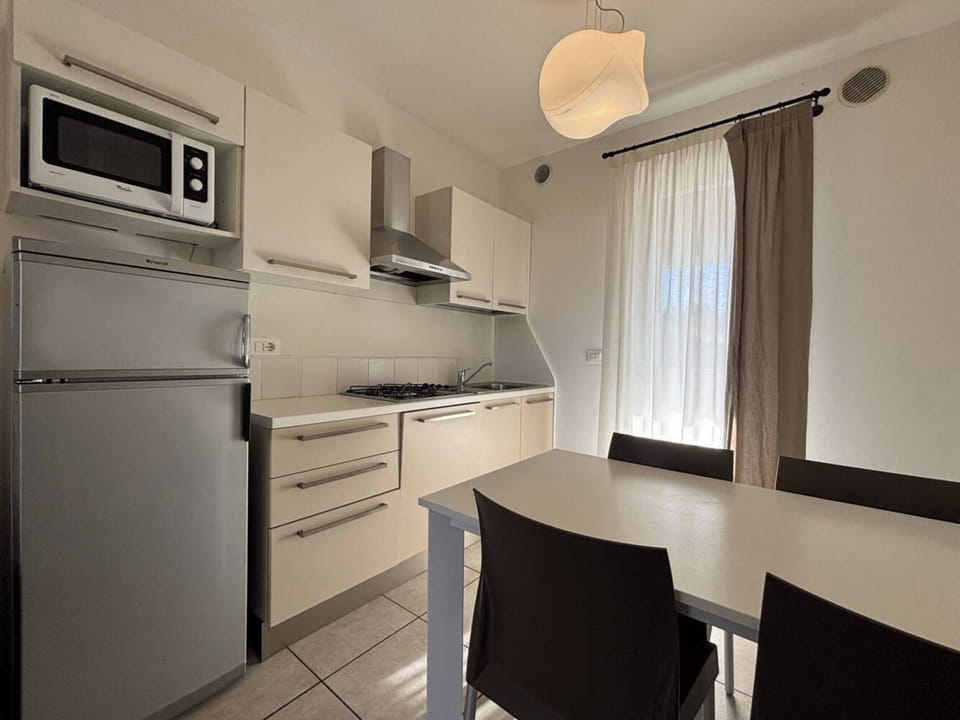 Apartment, 3 Bedrooms, Balcony | Interior