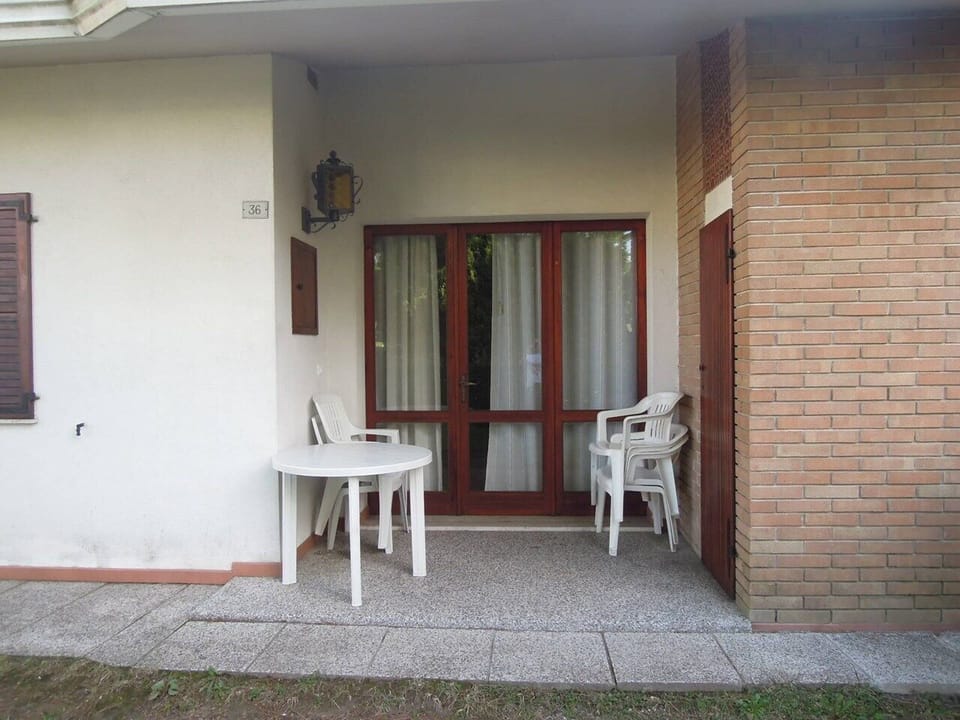 Apartment, 2 Bedrooms, Patio, Garden View | Outdoor dining