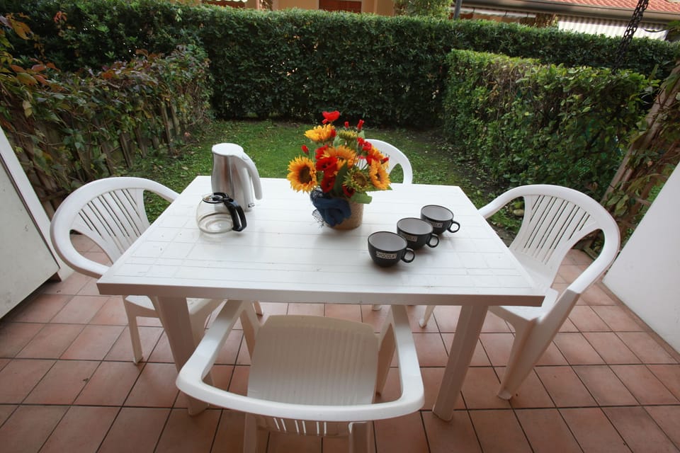 Villa, 2 Bedrooms, Balcony, Garden View | Garden
