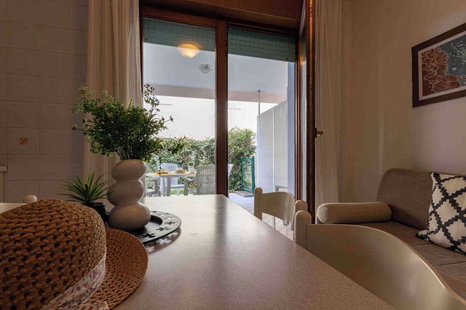 Apartment, 2 Bedrooms | Living room