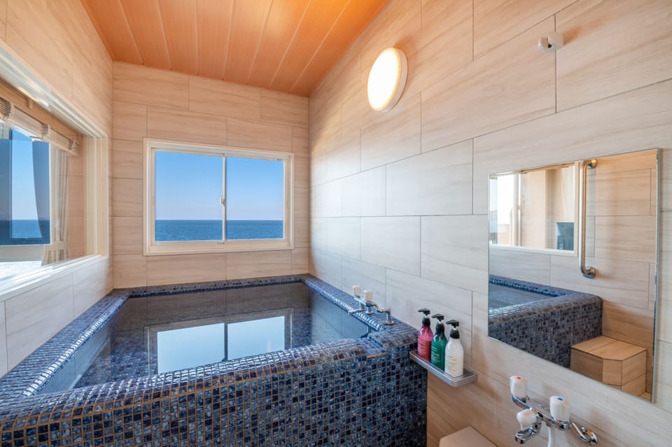 Japanese Style Room, Twin beds with observatory bath, Non Smoking | Premium bedding, in-room safe, desk, blackout drapes