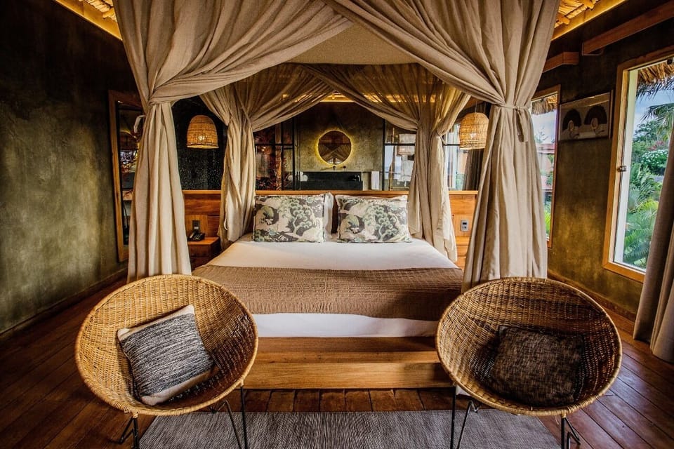 Luxury Room | Down comforters, minibar, free WiFi, bed sheets