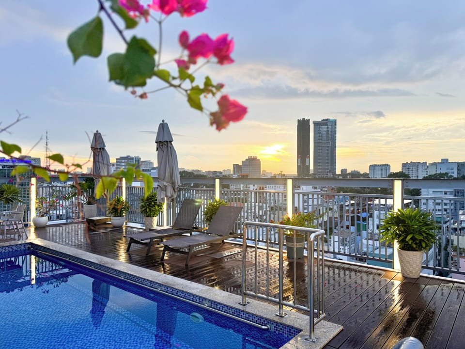 Rooftop pool