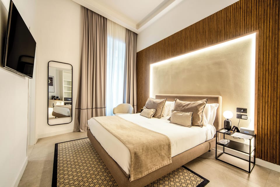 Deluxe Room | Premium bedding, down comforters, in-room safe, desk